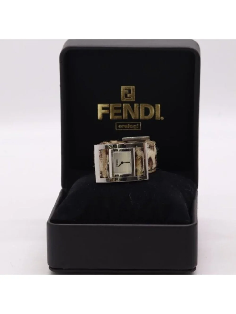 Fendi Orologi Quartz Silver Dial Watch 7 Apt